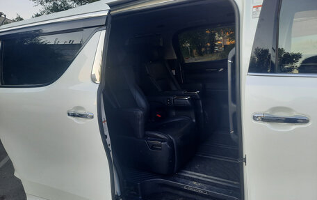 Toyota Vellfire II, 2017 год, 3 500 000 рублей, 7 фотография