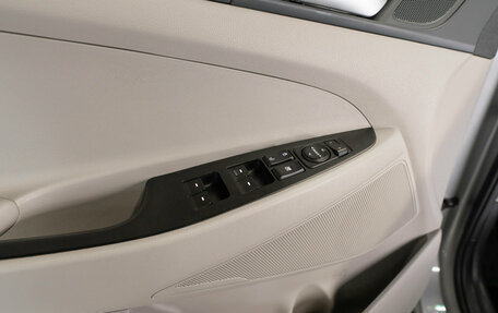 Hyundai Tucson III, 2019 год, 1 860 000 рублей, 13 фотография