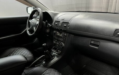 Toyota Avensis III рестайлинг, 2008 год, 799 900 рублей, 18 фотография