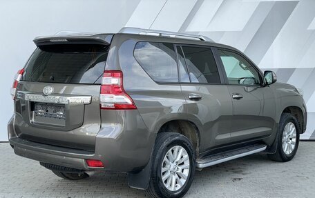 Toyota Land Cruiser Prado 150 рестайлинг 2, 2014 год, 3 580 000 рублей, 6 фотография