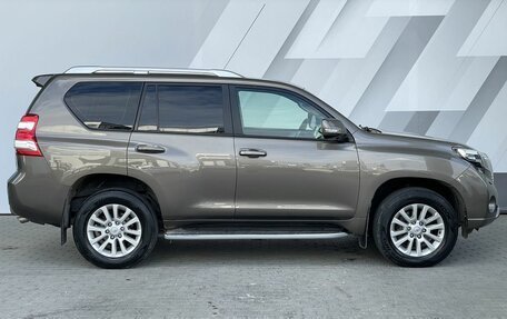 Toyota Land Cruiser Prado 150 рестайлинг 2, 2014 год, 3 580 000 рублей, 4 фотография