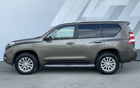 Toyota Land Cruiser Prado 150 рестайлинг 2, 2014 год, 3 580 000 рублей, 10 фотография