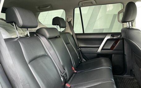 Toyota Land Cruiser Prado 150 рестайлинг 2, 2014 год, 3 580 000 рублей, 30 фотография