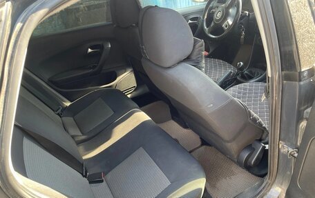 Volkswagen Polo VI (EU Market), 2011 год, 300 000 рублей, 4 фотография