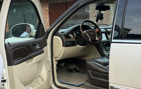 Cadillac Escalade III, 2013 год, 2 400 000 рублей, 6 фотография