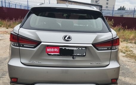 Lexus RX IV рестайлинг, 2020 год, 5 100 000 рублей, 2 фотография
