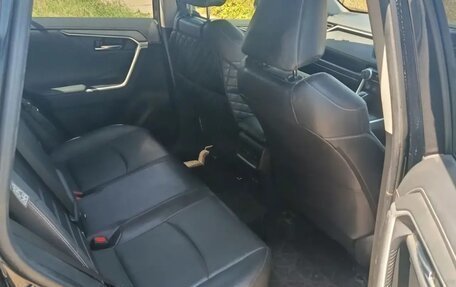 Toyota RAV4, 2020 год, 3 400 000 рублей, 4 фотография