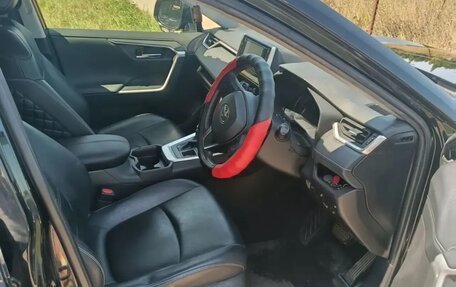 Toyota RAV4, 2020 год, 3 400 000 рублей, 3 фотография