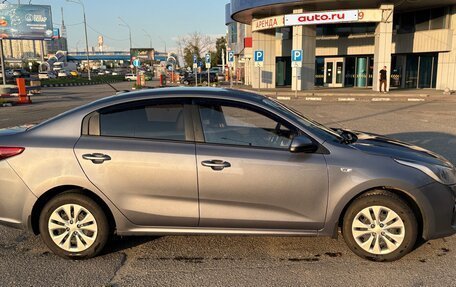 KIA Rio IV, 2018 год, 1 074 000 рублей, 7 фотография