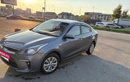 KIA Rio IV, 2018 год, 1 074 000 рублей, 3 фотография