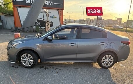KIA Rio IV, 2018 год, 1 074 000 рублей, 4 фотография
