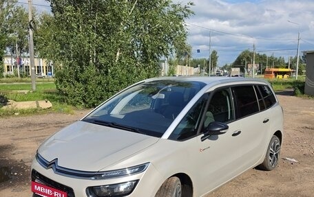 Citroen C4 SpaceTourer I, 2018 год, 2 000 000 рублей, 2 фотография
