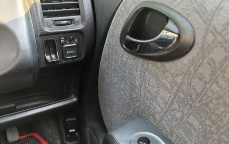 Honda Fit III, 2002 год, 310 000 рублей, 11 фотография