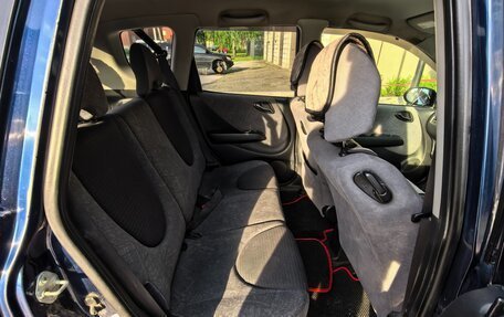 Honda Fit III, 2002 год, 310 000 рублей, 8 фотография