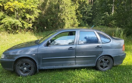 Volkswagen Polo III рестайлинг, 1998 год, 130 000 рублей, 4 фотография