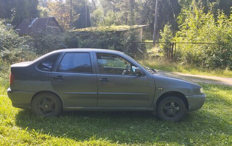 Volkswagen Polo III рестайлинг, 1998 год, 130 000 рублей, 8 фотография