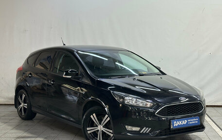 Ford Focus III, 2017 год, 990 000 рублей, 2 фотография