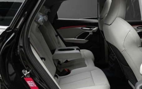 Audi Q5, 2025 год, 7 950 000 рублей, 28 фотография