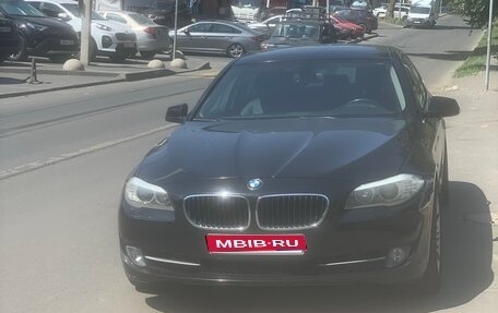 BMW 5 серия, 2011 год, 1 100 000 рублей, 1 фотография
