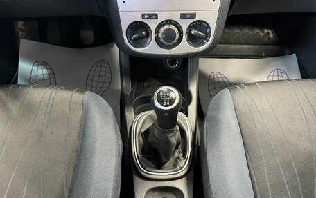 Opel Corsa D, 2007 год, 309 000 рублей, 20 фотография