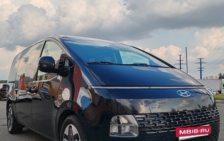 Hyundai Staria, 2021 год, 4 900 000 рублей, 2 фотография