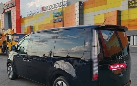 Hyundai Staria, 2021 год, 4 900 000 рублей, 4 фотография