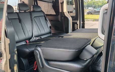 Hyundai Staria, 2021 год, 4 900 000 рублей, 25 фотография