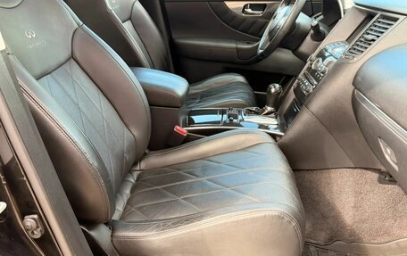 Infiniti FX II, 2009 год, 1 275 000 рублей, 9 фотография