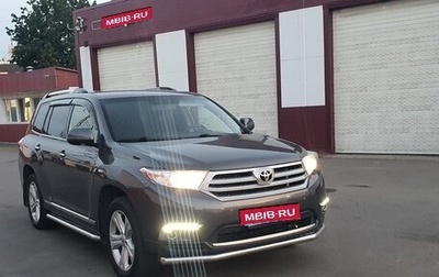 Toyota Highlander III, 2012 год, 1 599 000 рублей, 1 фотография