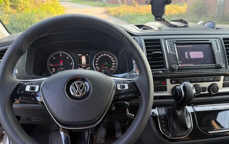 Volkswagen Multivan T6 рестайлинг, 2019 год, 3 900 000 рублей, 13 фотография