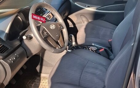 Hyundai Solaris II рестайлинг, 2011 год, 750 000 рублей, 9 фотография