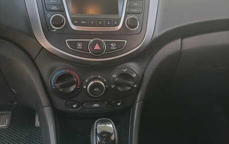 Hyundai Solaris II рестайлинг, 2014 год, 905 000 рублей, 11 фотография