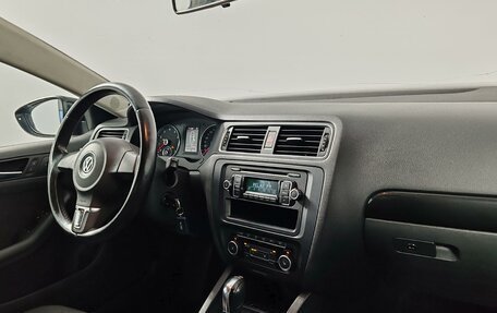 Volkswagen Jetta VI, 2012 год, 979 000 рублей, 11 фотография