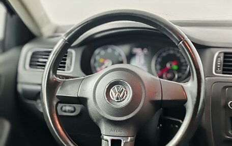 Volkswagen Jetta VI, 2012 год, 979 000 рублей, 21 фотография