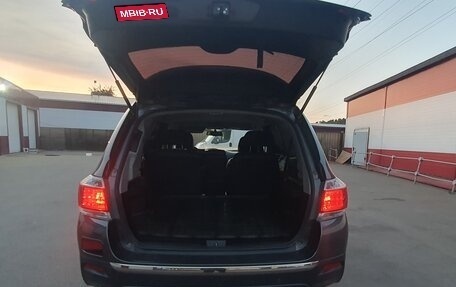 Toyota Highlander III, 2012 год, 1 599 000 рублей, 8 фотография
