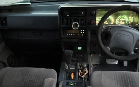Isuzu Bighorn II, 1994 год, 690 000 рублей, 15 фотография