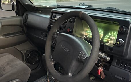 Isuzu Bighorn II, 1994 год, 690 000 рублей, 13 фотография