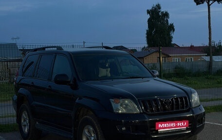 Toyota Land Cruiser Prado 120 рестайлинг, 2004 год, 1 450 000 рублей, 2 фотография