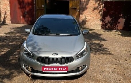KIA cee'd III, 2015 год, 1 250 000 рублей, 2 фотография