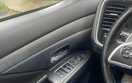 Mitsubishi Outlander III рестайлинг 3, 2012 год, 1 050 000 рублей, 7 фотография