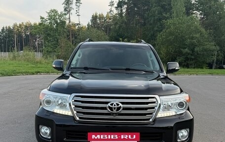 Toyota Land Cruiser 200, 2013 год, 4 150 000 рублей, 2 фотография