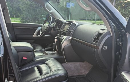 Toyota Land Cruiser 200, 2013 год, 4 150 000 рублей, 13 фотография