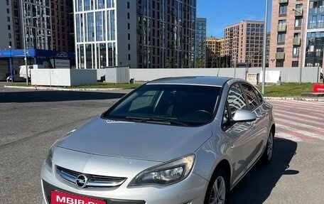 Opel Astra J, 2012 год, 730 000 рублей, 2 фотография