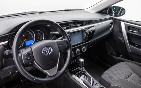 Toyota Corolla, 2015 год, 1 495 000 рублей, 10 фотография