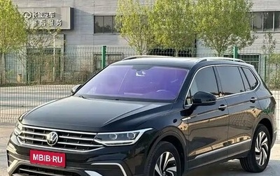 Volkswagen Tiguan II, 2023 год, 2 707 650 рублей, 1 фотография