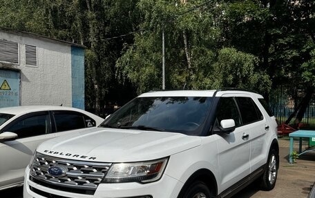 Ford Explorer VI, 2019 год, 3 100 000 рублей, 1 фотография