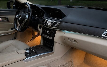 Mercedes-Benz E-Класс, 2013 год, 2 100 000 рублей, 6 фотография