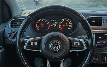 Volkswagen Polo VI (EU Market), 2018 год, 900 000 рублей, 5 фотография