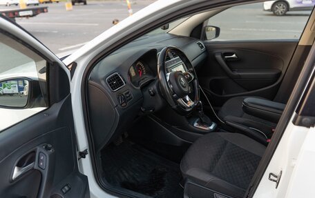 Volkswagen Polo VI (EU Market), 2018 год, 900 000 рублей, 4 фотография