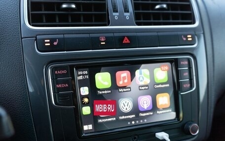 Volkswagen Polo VI (EU Market), 2018 год, 900 000 рублей, 6 фотография
